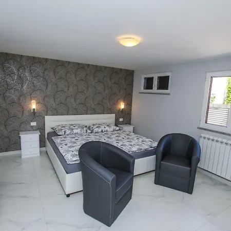 Apartment Alsia *